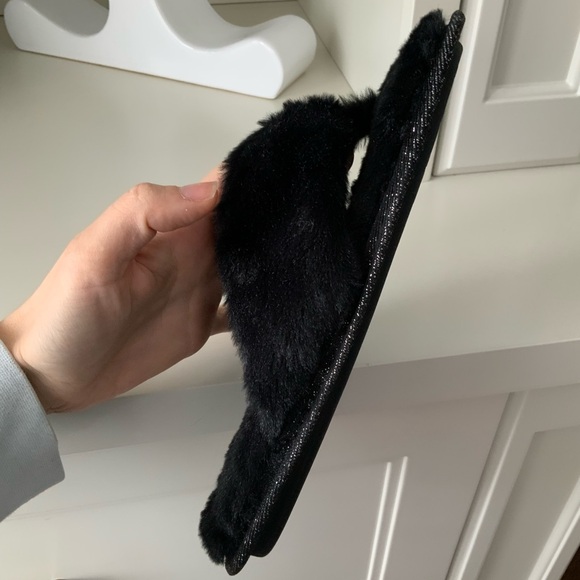 TOTES TOASTIES Faux Fur Slippers Women’s Black NEW SZ 8-9 - Picture 7 of 14